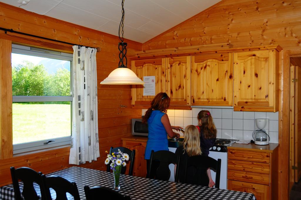 Boyum Camping Fjærland Habitación foto
